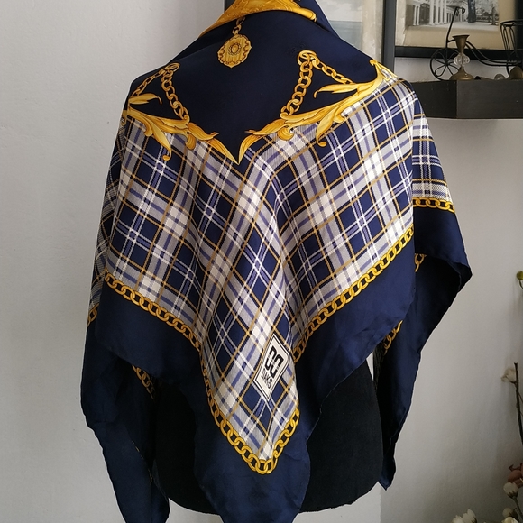 Daks  Silk Scarf Vintage - Picture 8 of 10
